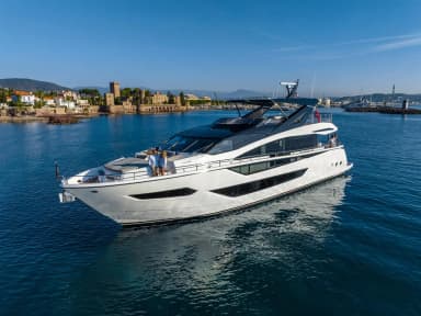 2018 Sunseeker 86 Yacht