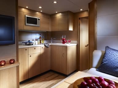 2010 Sunseeker Portofino 48