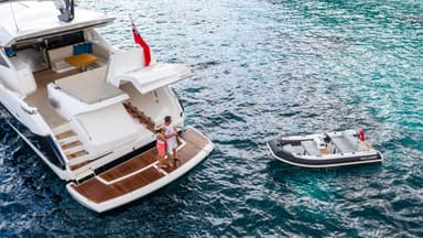 2021 Sunseeker Predator 74