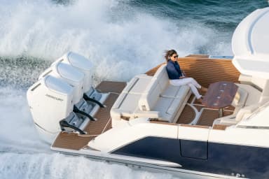 2023 Tiara Yachts 48 LS