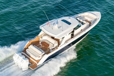2023 Tiara Yachts 48 LS