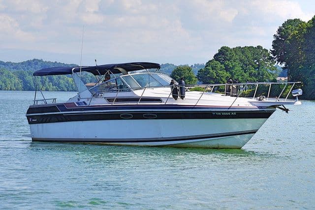 1990 Wellcraft 3200 St Tropez
