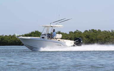 2022 Boston Whaler 230 Outrage