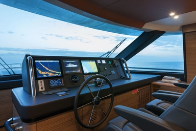 2013 Azimut Yachts Magellano 76
