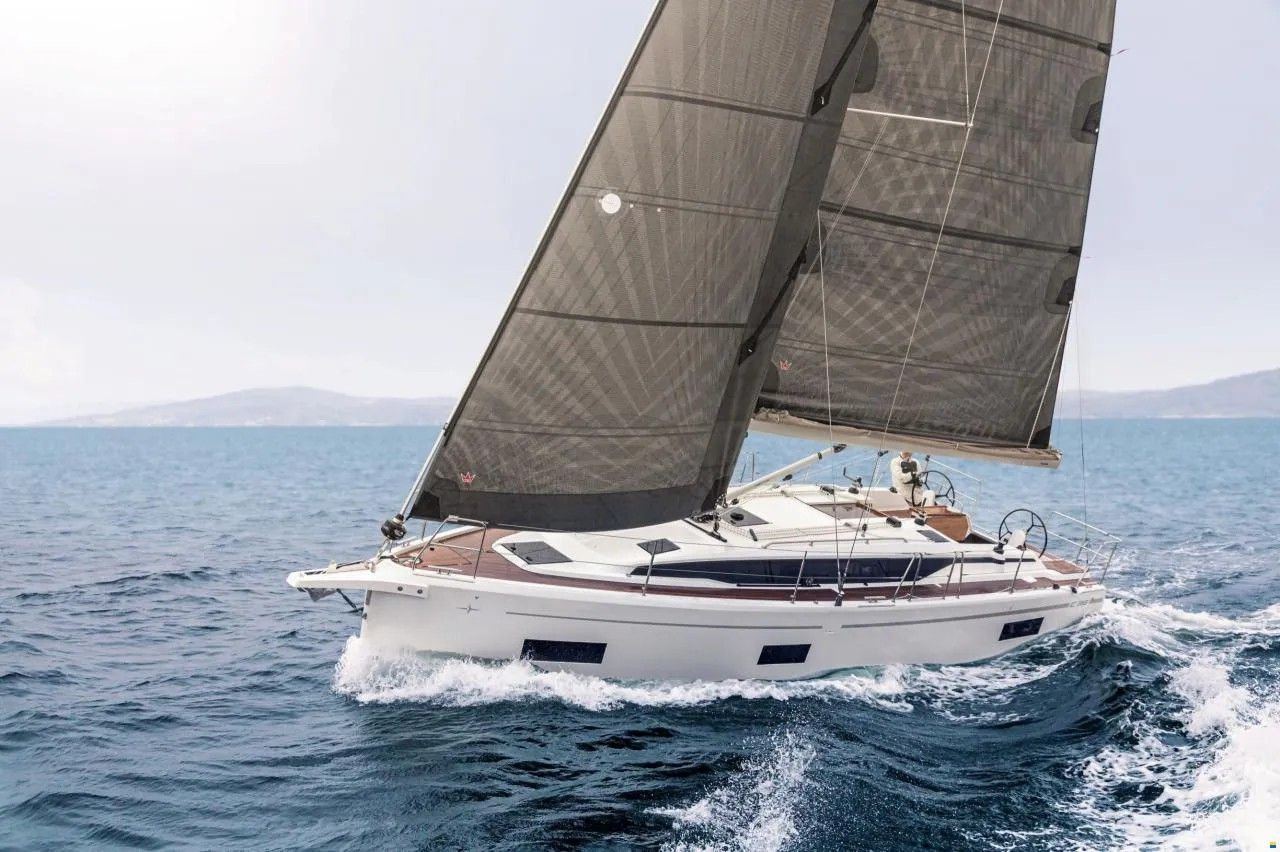 2022 Bavaria Yachts C38