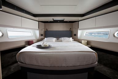 2016 Azimut Yachts 66 Fly