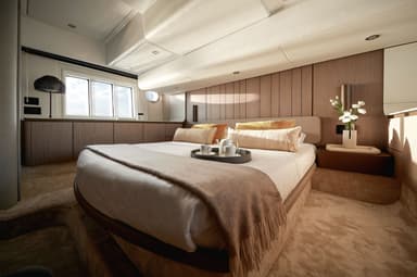 2017 Azimut Yachts 56 Fly