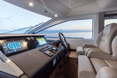 2003 Azimut Yachts 74 Fly