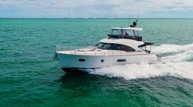 2021 Riviera Belize 54 Daybridge