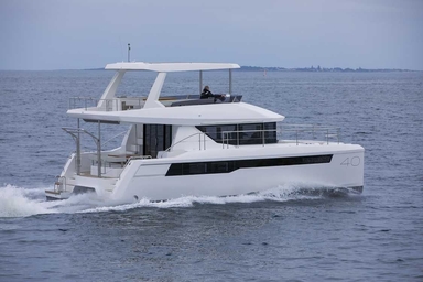 2023 Leopard Catamarans 40 Powercat
