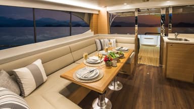 2022 Riviera 445 SUV