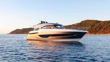 2022 Riviera 4600 Sport Yacht Platinum Edition