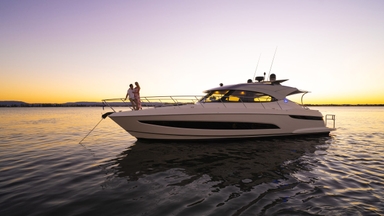 2023 Riviera 4800 Sport Yacht Platinum Edition