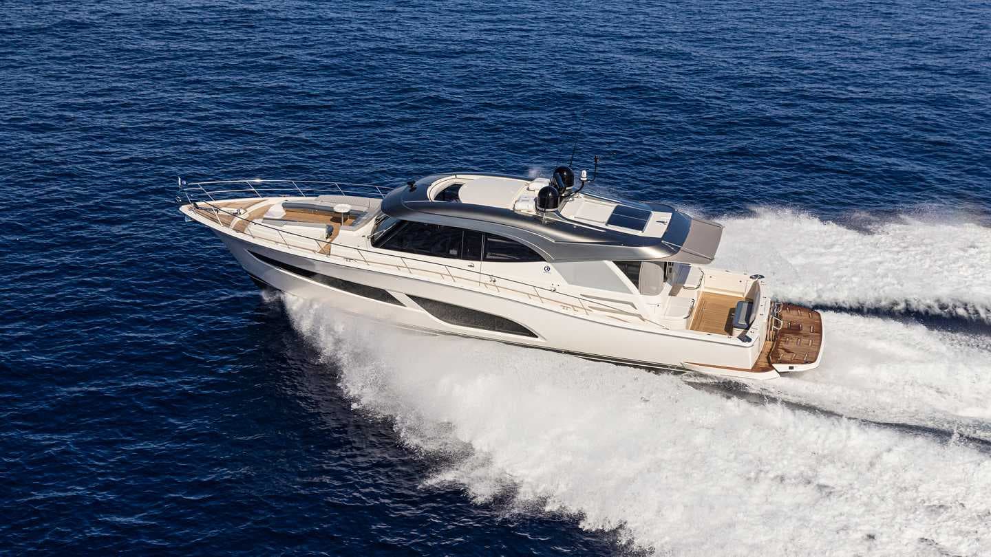 2021 Riviera 645 SUV