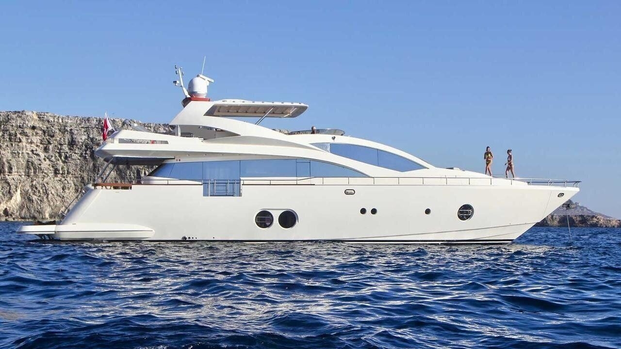 2014 Aicon Yachts 85