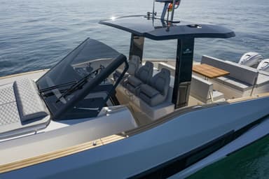 2024 Astondoa 377 Coupe Outboard