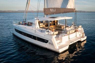 2024 Bali Catamarans Catsmart 