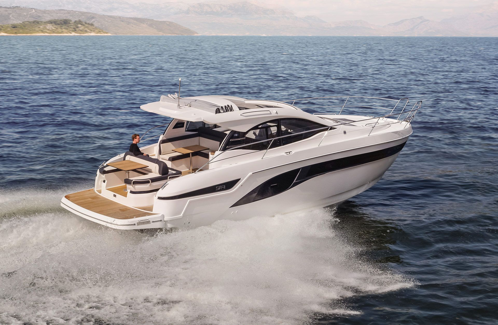 2020 Bavaria Yachts SR41