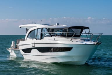 2020 Beneteau Antares 11