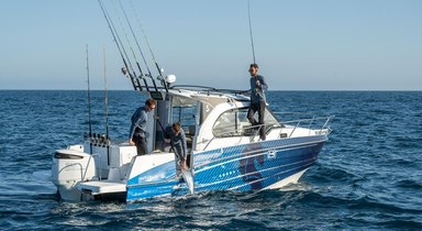 2020 Beneteau Antares 8 Fishing