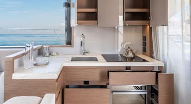 2021 Beneteau Monte Carlo 52