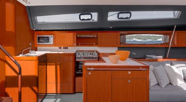 2015 Beneteau Oceanis 60