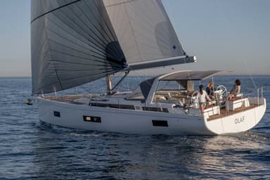 2022 Beneteau Oceanis 54