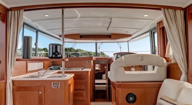 2012 Beneteau Swift Trawler 44