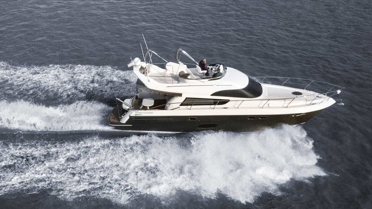 2006 Birchwood 500 Flybridge