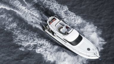 2006 Birchwood 500 Flybridge