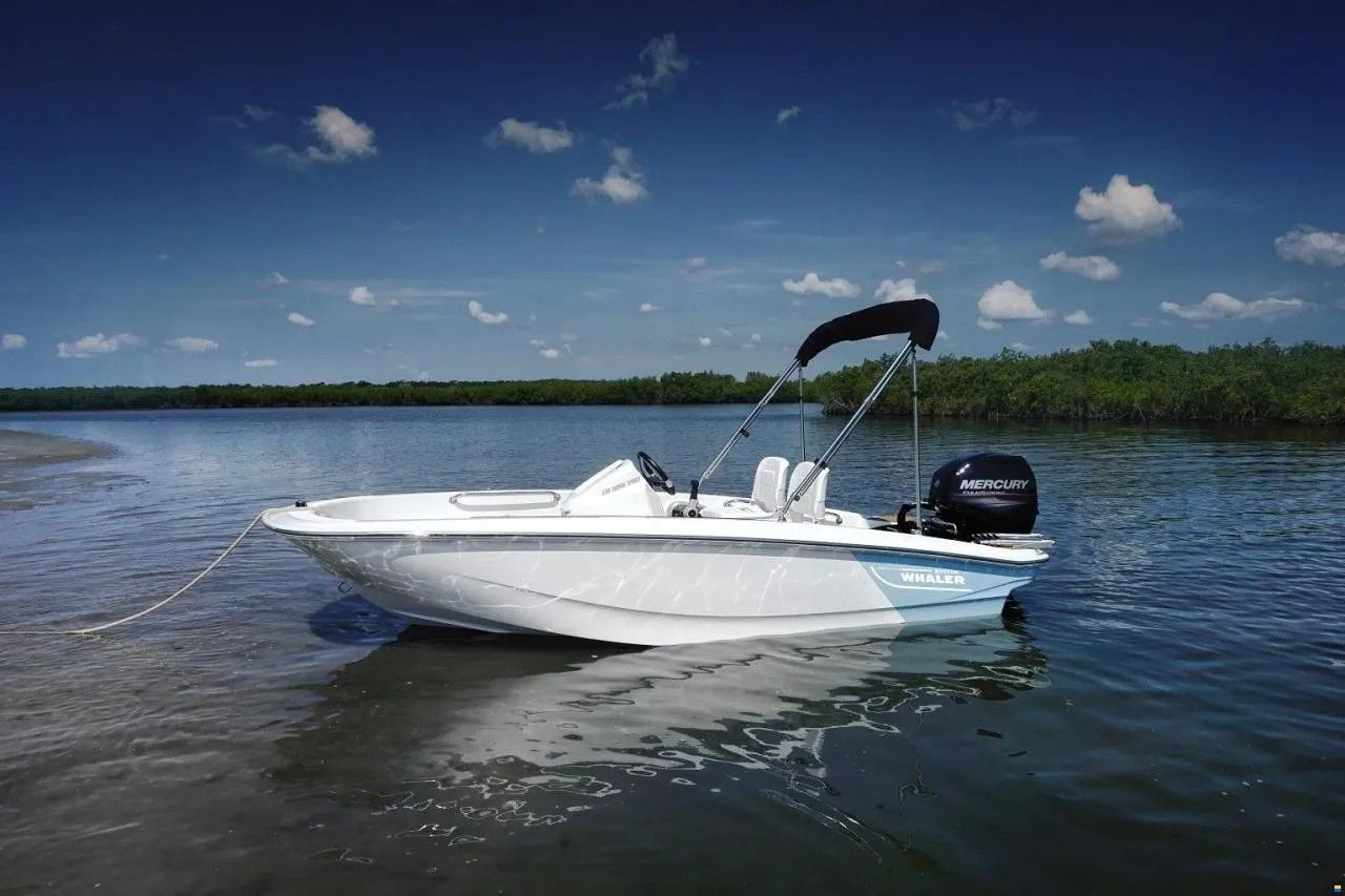 2021 Boston Whaler 130 Super Sport