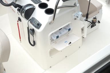 2017 Boston Whaler 170 Dauntless