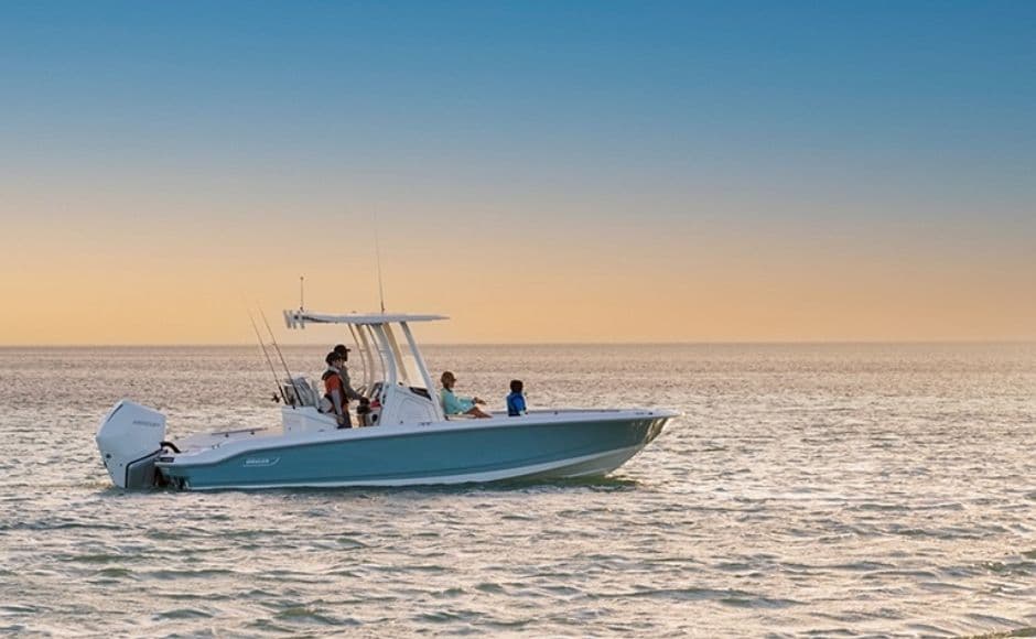 2022 Boston Whaler 220 Dauntless