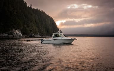 2023 Boston Whaler 285 Conquest Pilothouse