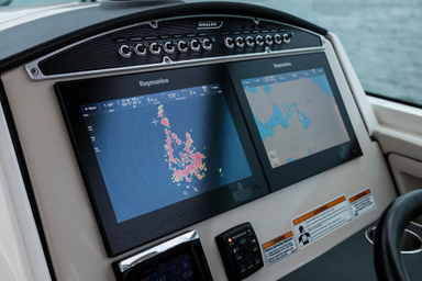 2022 Boston Whaler 320 Vantage