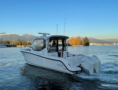2023 Boston Whaler 325 Conquest Pilothouse