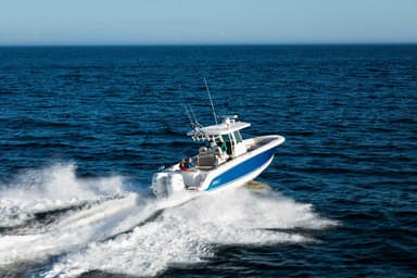 2022 Boston Whaler 330 Outrage