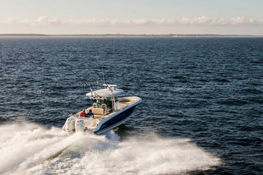 2022 Boston Whaler 330 Outrage