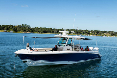 2022 Boston Whaler 330 Outrage