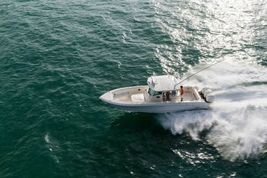 2018 Boston Whaler 350 Outrage