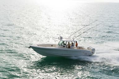 2018 Boston Whaler 350 Outrage