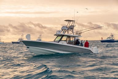 2023 Boston Whaler 360 Outrage