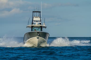 2023 Boston Whaler 360 Outrage