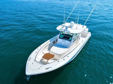2014 Boston Whaler 370 Outrage