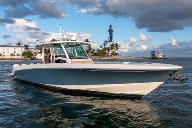 2022 Boston Whaler 380 Outrage