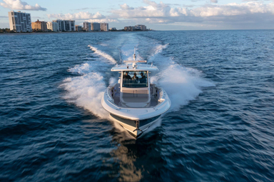 2022 Boston Whaler 380 Outrage