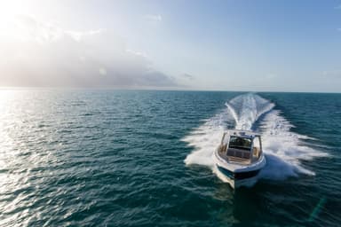 2022 Boston Whaler 420 Outrage