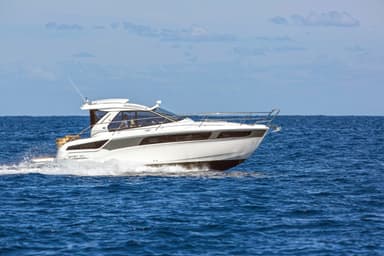 2015 Bavaria Yachts Sport 360