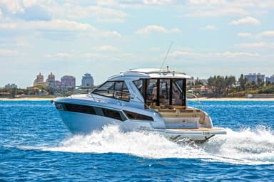 2015 Bavaria Yachts Sport 360