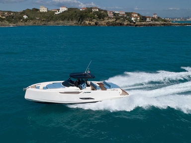 2021 Cayman Yachts 400WA